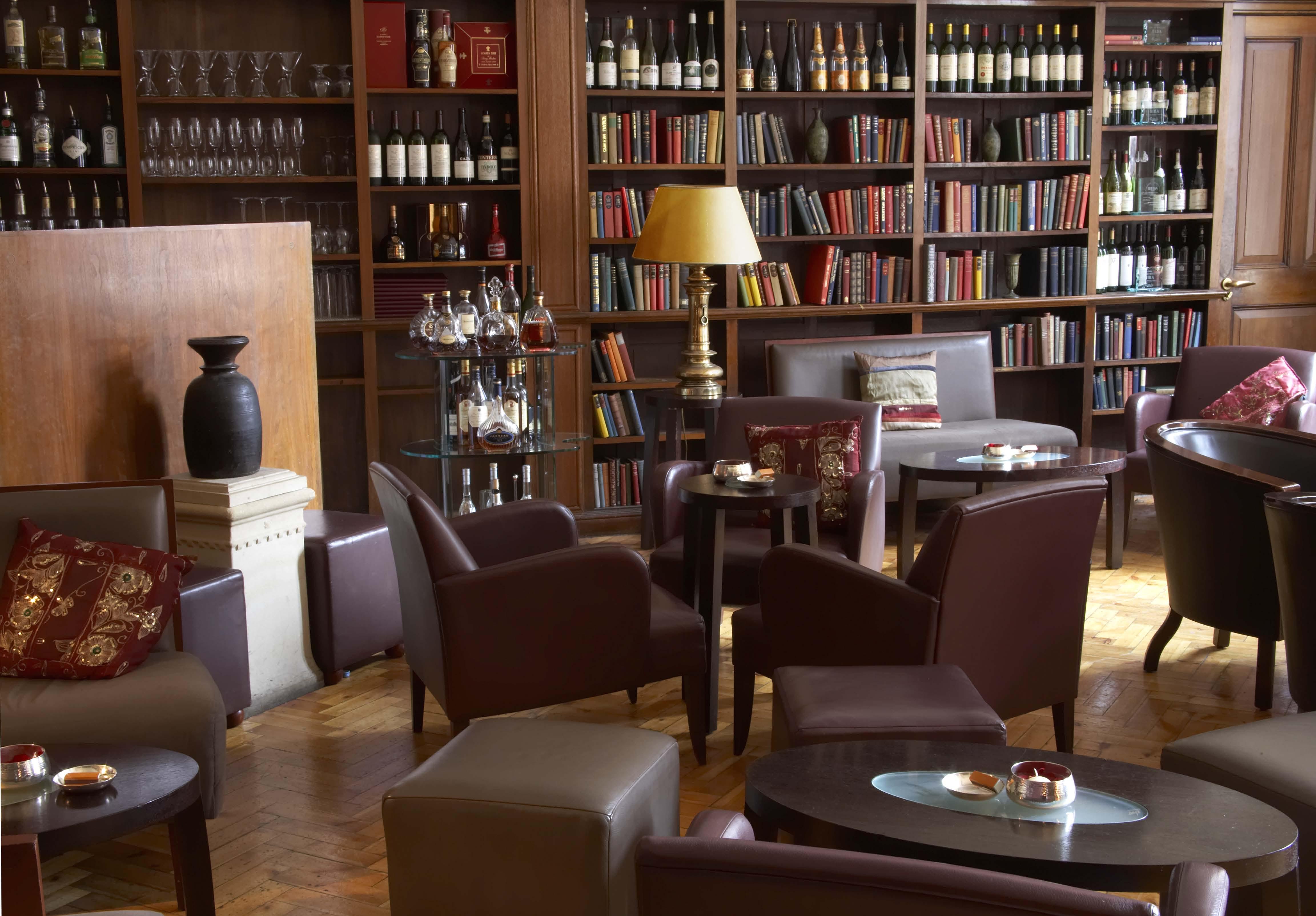 Cinnamon Lakeside Colombo Kültér fotó Library Bar