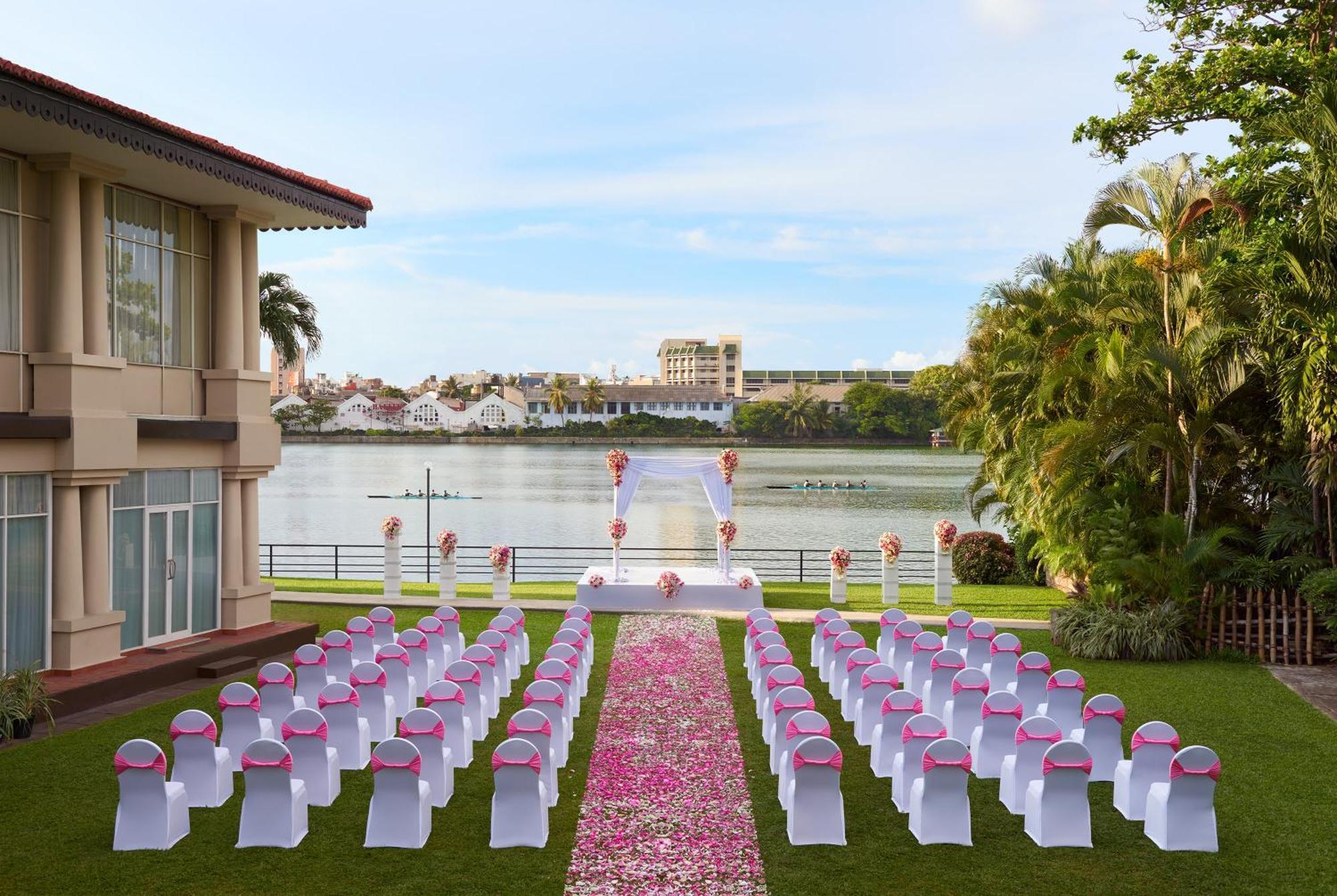Cinnamon Lakeside Colombo Kültér fotó The Riverfront Lawn