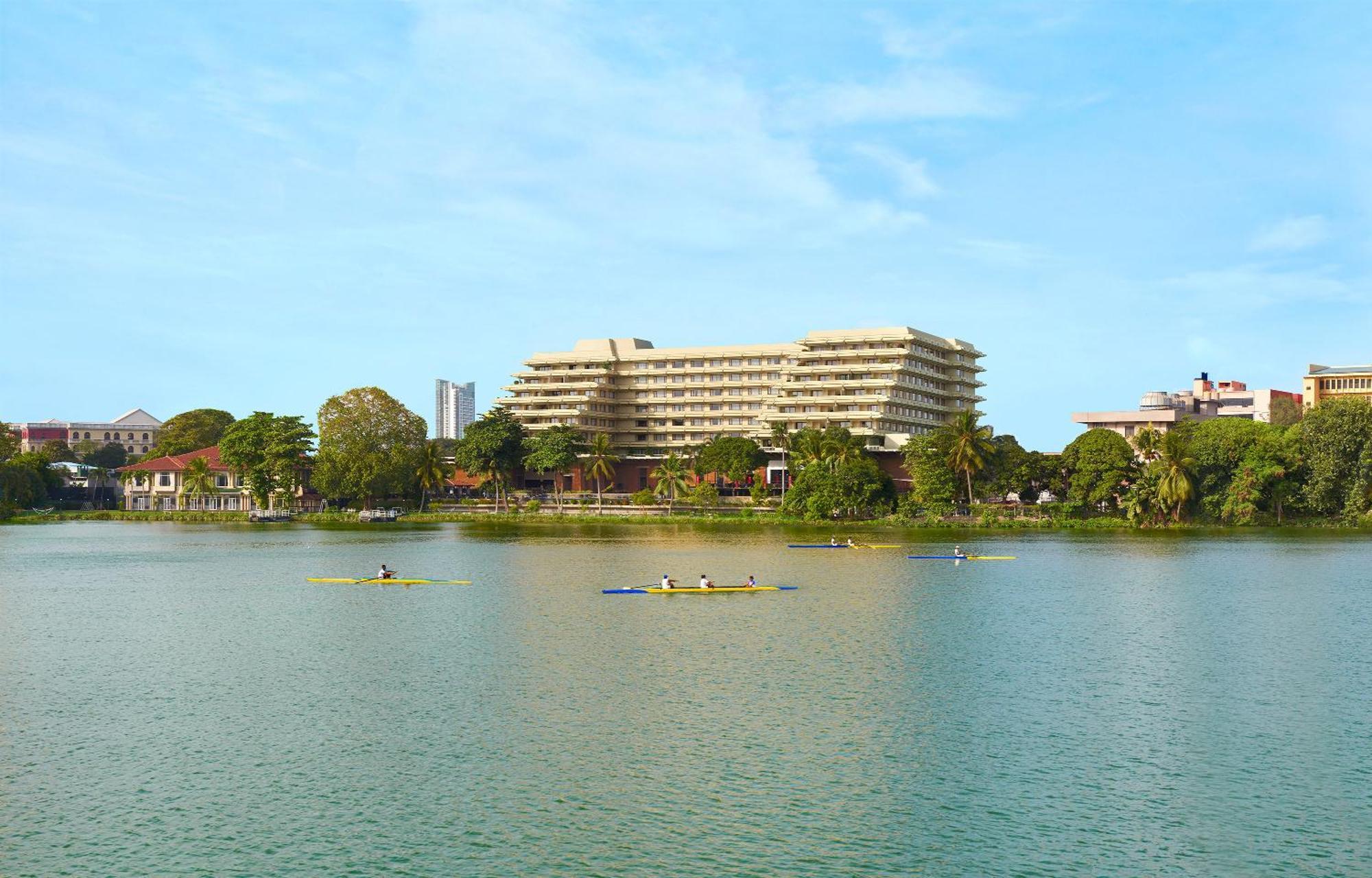 Cinnamon Lakeside Colombo Kültér fotó The Taj Bengal